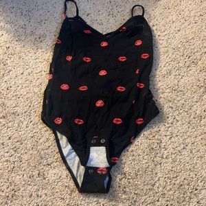 forever 21 lips bodysuit